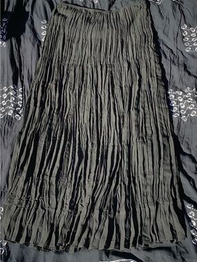 Black Crinkle Maxi Skirt